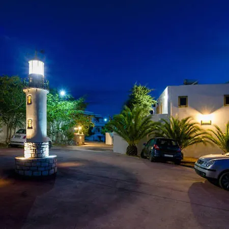 Contaratos Lettings 3 * Livadi (Kythira)