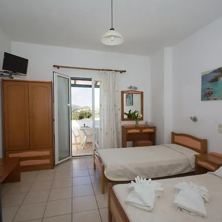 Contaratos Lettings 3 * Livadi (Kythira)